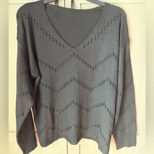 EUC NO LABEL Black V-Neck Chevron Pattern VNeck Sweater SZ L
